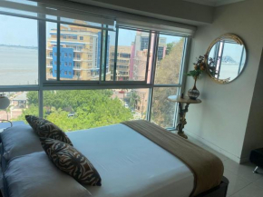 Ecusuites Family Riverfront 1 Best View Santa Ana Airport